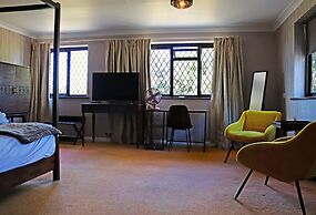 Shillingford Bridge Hotel