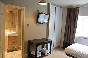 Shillingford Bridge Hotel