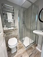 Shillingford Bridge Hotel