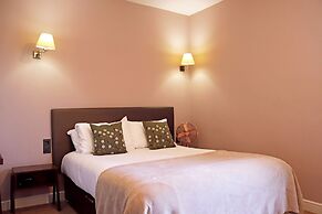 Shillingford Bridge Hotel