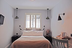 Shillingford Bridge Hotel