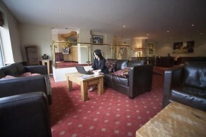 Shillingford Bridge Hotel