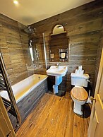 Shillingford Bridge Hotel