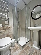 Shillingford Bridge Hotel