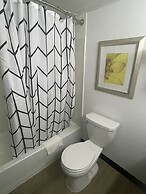 Days Inn by Wyndham Erie