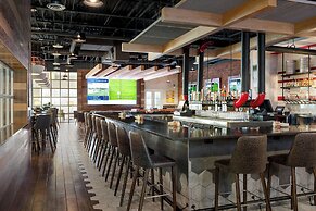 Delta Hotels by Marriott Indianapolis Airport