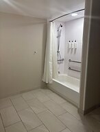 Delta Hotels by Marriott Indianapolis Airport