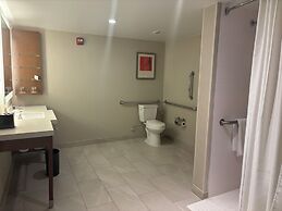 Delta Hotels by Marriott Indianapolis Airport