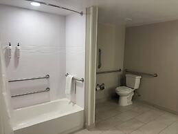 Delta Hotels by Marriott Indianapolis Airport