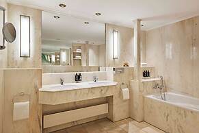 Lindner Hotel Dusseldorf Airport, part of JdV by Hyatt