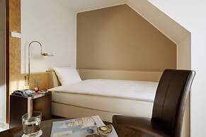 Lindner Hotel Dusseldorf Airport, part of JdV by Hyatt