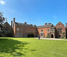Grafton Manor