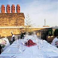 The Mandeville Hotel