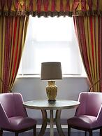 The Mandeville Hotel