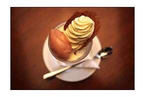 The Mandeville Hotel