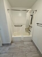 Days Inn by Wyndham Eglin AFB