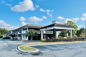 Quality Inn At Eglin AFB