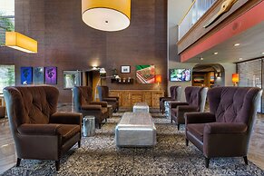 Best Western Plus Scottsdale Thunderbird Suites