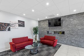 Emerald Hotel & Suites