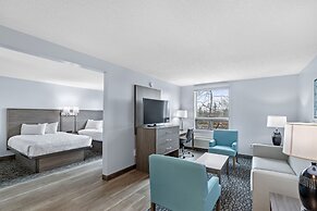 Emerald Hotel & Suites