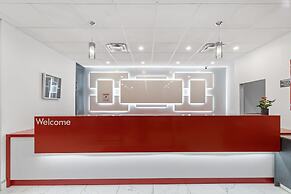 Emerald Hotel & Suites