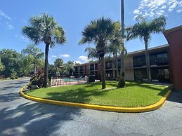 Quality Inn & Suites Orlando Airport