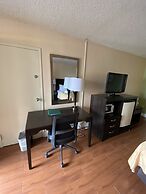 Quality Inn & Suites Orlando Airport