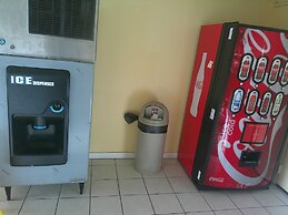 Red Roof Inn Hampton Coliseum