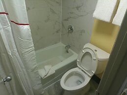 Red Roof Inn Hampton Coliseum