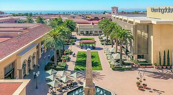 Hampton Inn by Hilton Costa Mesa Newport Beach