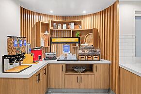 Hampton Inn by Hilton Costa Mesa Newport Beach