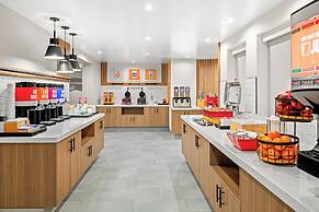 Hampton Inn by Hilton Costa Mesa Newport Beach