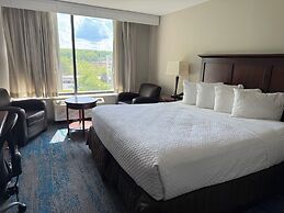 Ramada by Wyndham Cleveland Independence