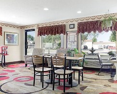 Econo Lodge Grand Forks