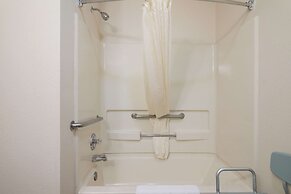 Econo Lodge Grand Forks