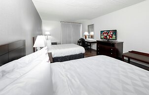 Red Roof Inn PLUS+ Newark Liberty Airport - Carteret
