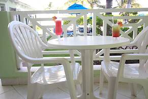 Dover Beach Hotel