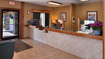 Magnuson Hotel Country Inn