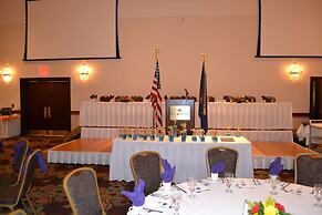 Ramada by Wyndham State College Hotel & Conference Center