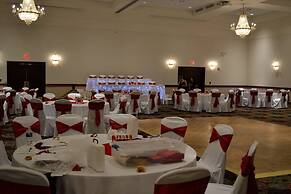 Ramada by Wyndham State College Hotel & Conference Center