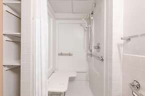 Ramada by Wyndham State College Hotel & Conference Center