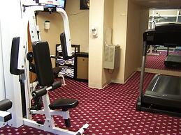 Ramada by Wyndham State College Hotel & Conference Center