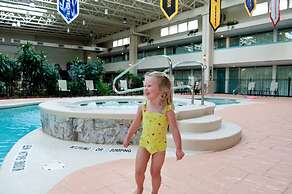 Ramada by Wyndham State College Hotel & Conference Center