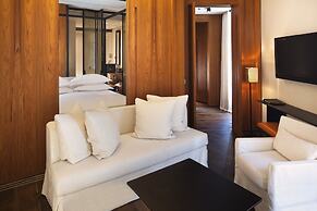 Le Metropolitan Paris Tour Eiffel, a Tribute Portfolio Hotel