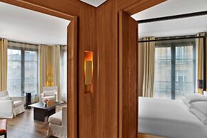 Le Metropolitan Paris Tour Eiffel, a Tribute Portfolio Hotel