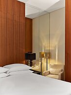 Le Metropolitan Paris Tour Eiffel, a Tribute Portfolio Hotel