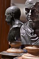 Le Metropolitan Paris Tour Eiffel, a Tribute Portfolio Hotel