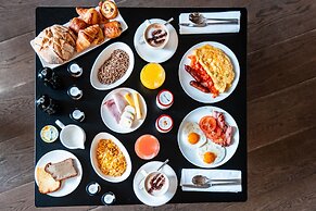 Le Metropolitan Paris Tour Eiffel, a Tribute Portfolio Hotel