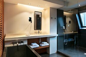 Le Metropolitan Paris Tour Eiffel, a Tribute Portfolio Hotel