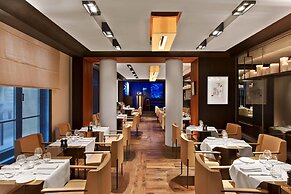 Le Metropolitan Paris Tour Eiffel, a Tribute Portfolio Hotel